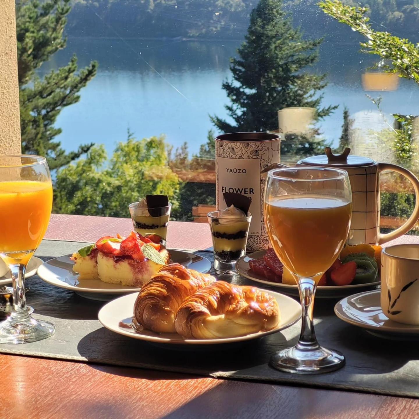 Boutique Hotel & Spa Bosque Del Nahuel San Carlos de Bariloche Exterior photo